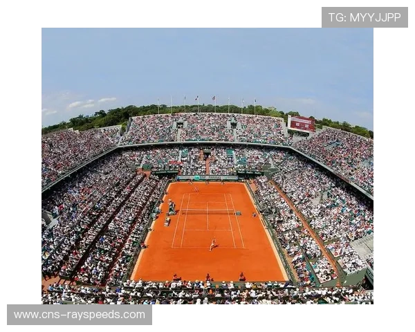 卡拉比利汉堡站晋级，红土赛场展现适应性